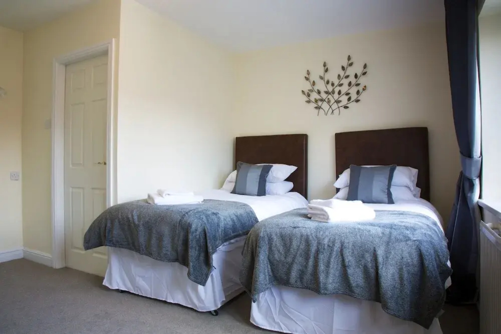 The George Carvery & Hotel