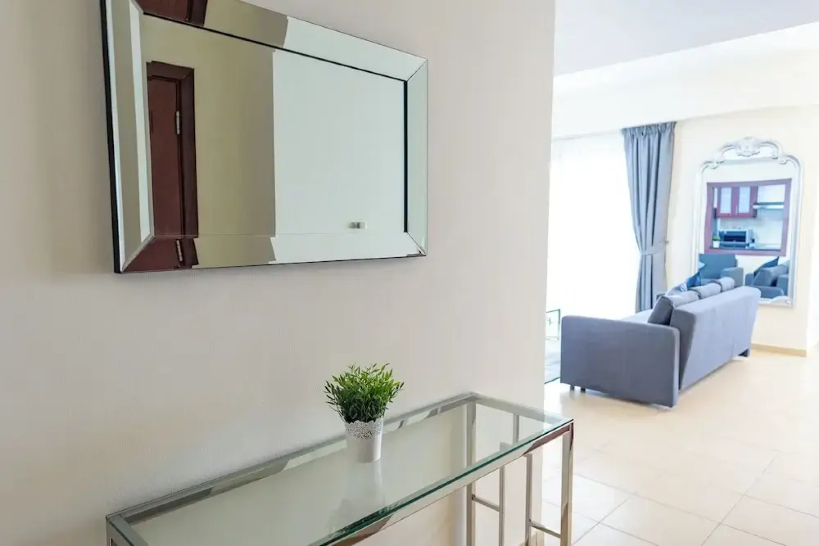 HAPPY SEASON | JBR Apartments