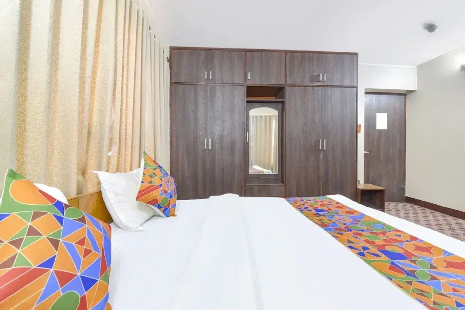 Hotel Legend Residency