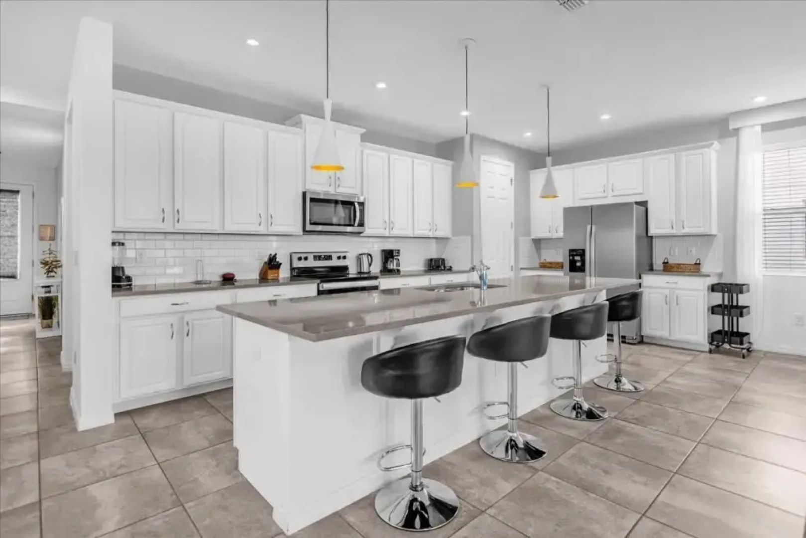 9 Bedrooms / 6 Bathrooms / Solara (8901 CB), Kissimmee, US