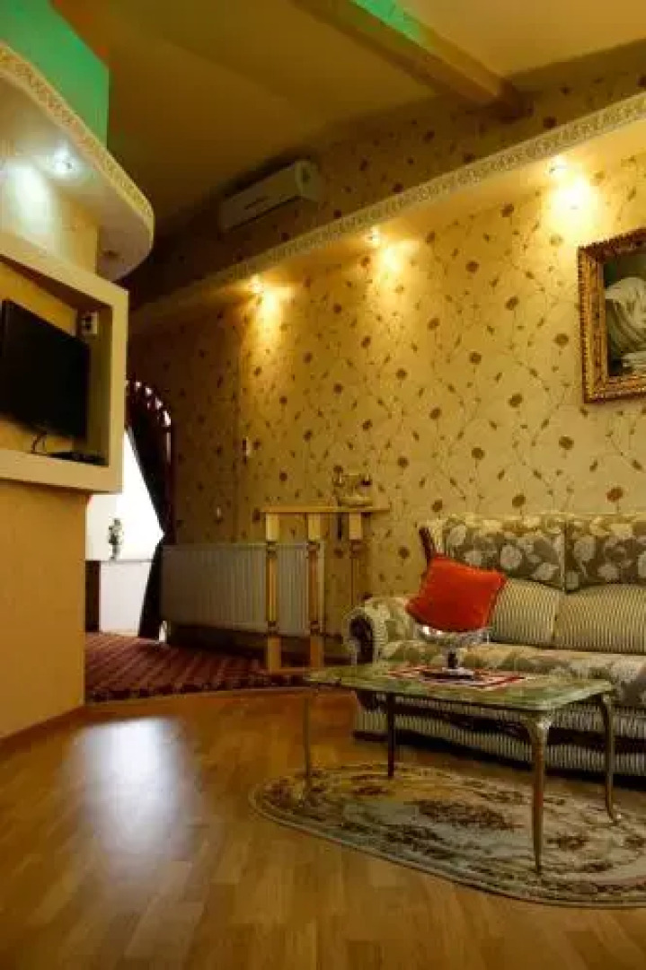 Райское Яблоко