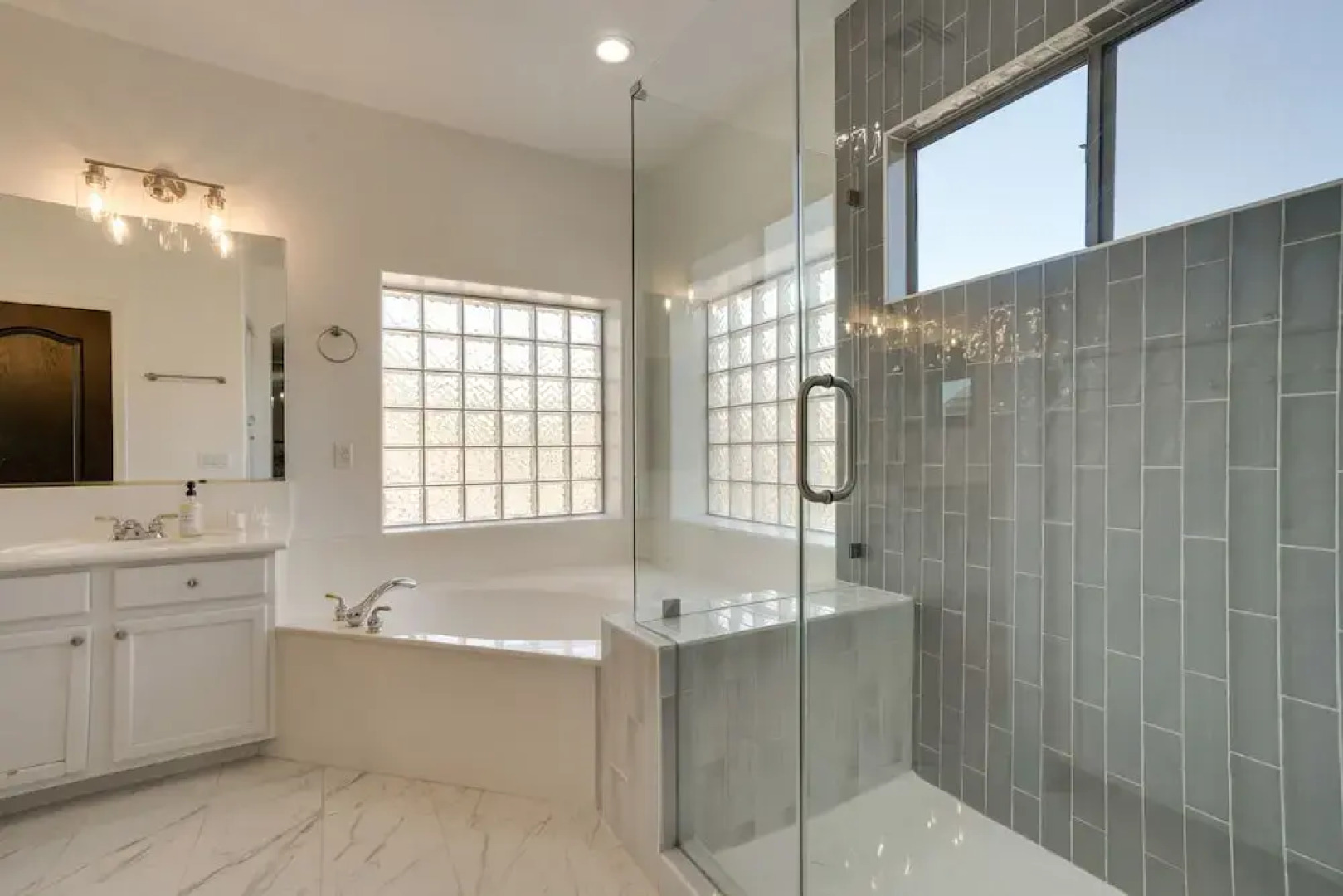 Luxury Goodyear Home w/ Private Pool + Pickleball!