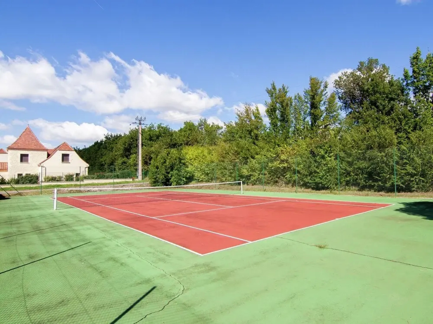 Beautiful Holiday Home in Aquitaine near the Forest