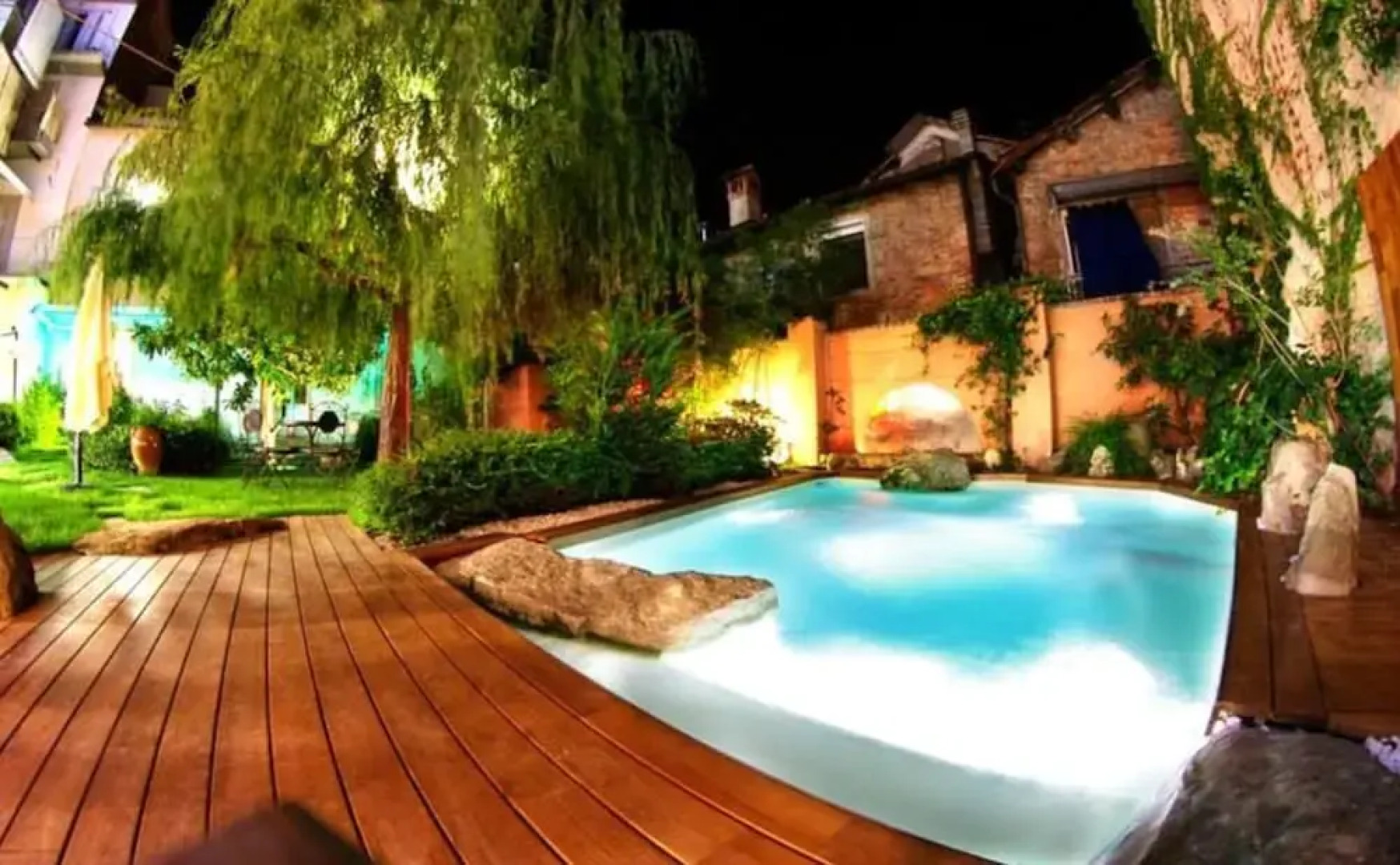 Studio in Piazza, With Shared Pool, Enclosed Garden and Wifi Near the Slopes