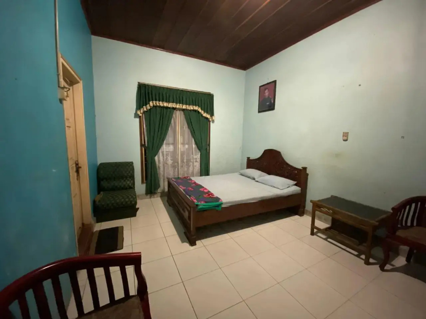 OYO 3205 Penginapan Mikial Ismi Kayuagung Syariah