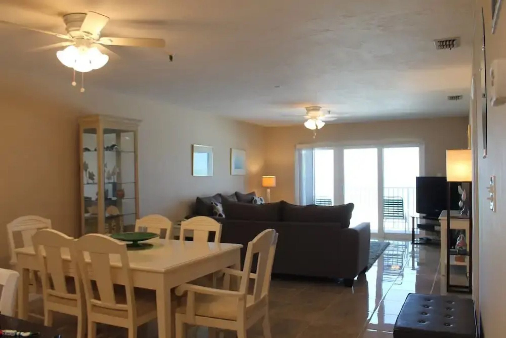 Sea Breeze 303 Apartment