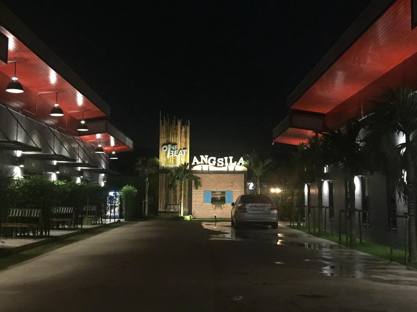 One Beat Vintage & Bistro