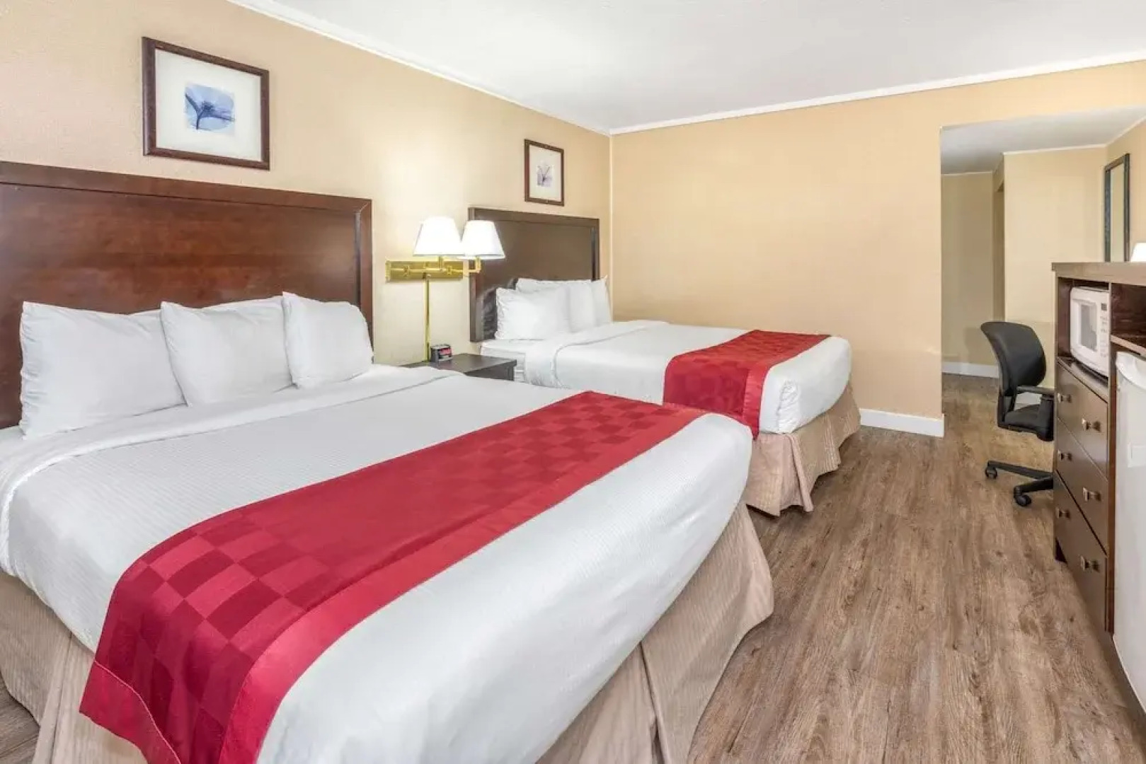 Ramada Coquitlam