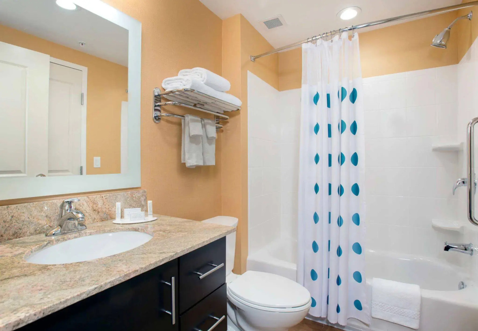 TownePlace Suites Orlando at FLAMINGO CROSSINGS® Town Center/Western Entrance