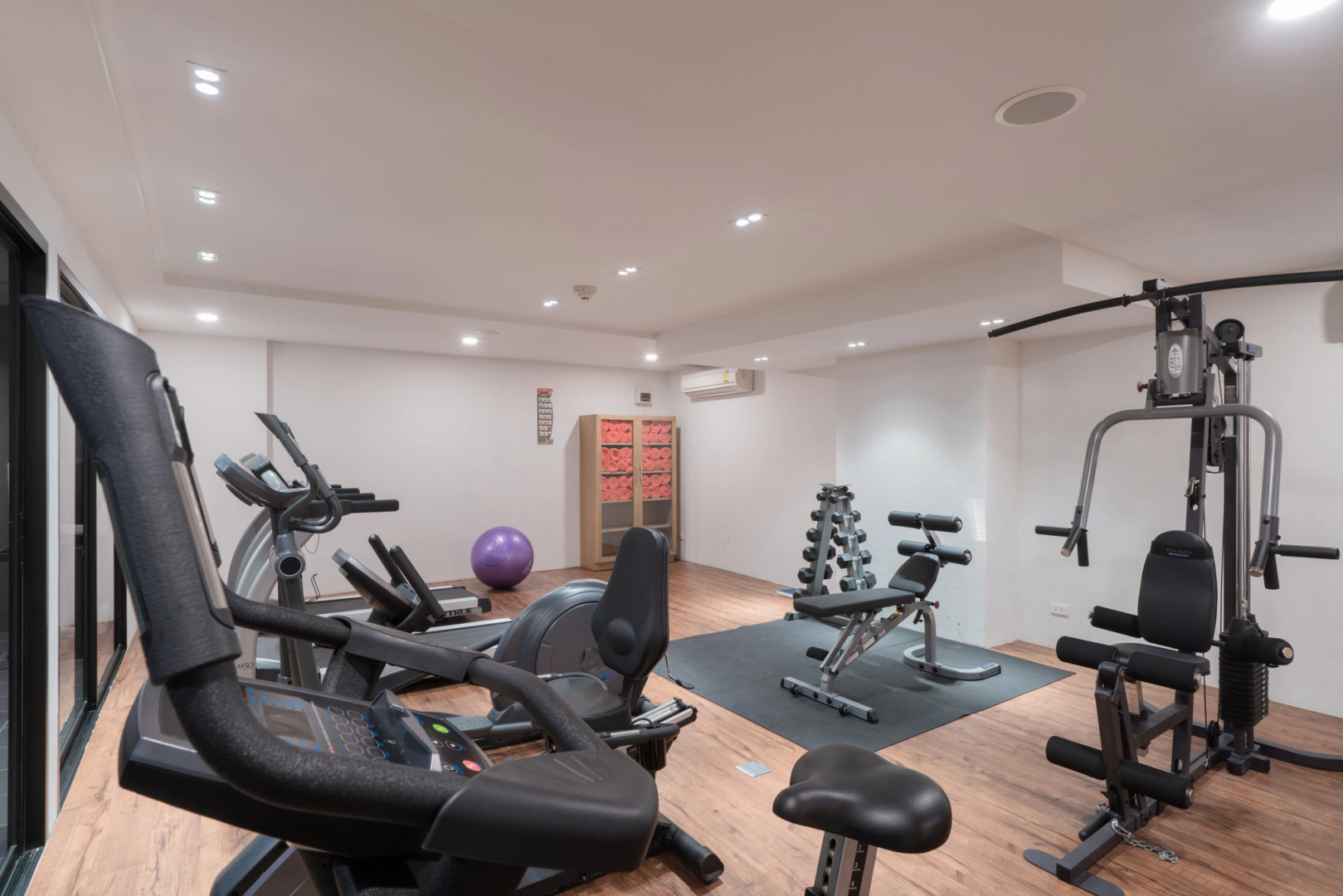 New Square Patong Hotel