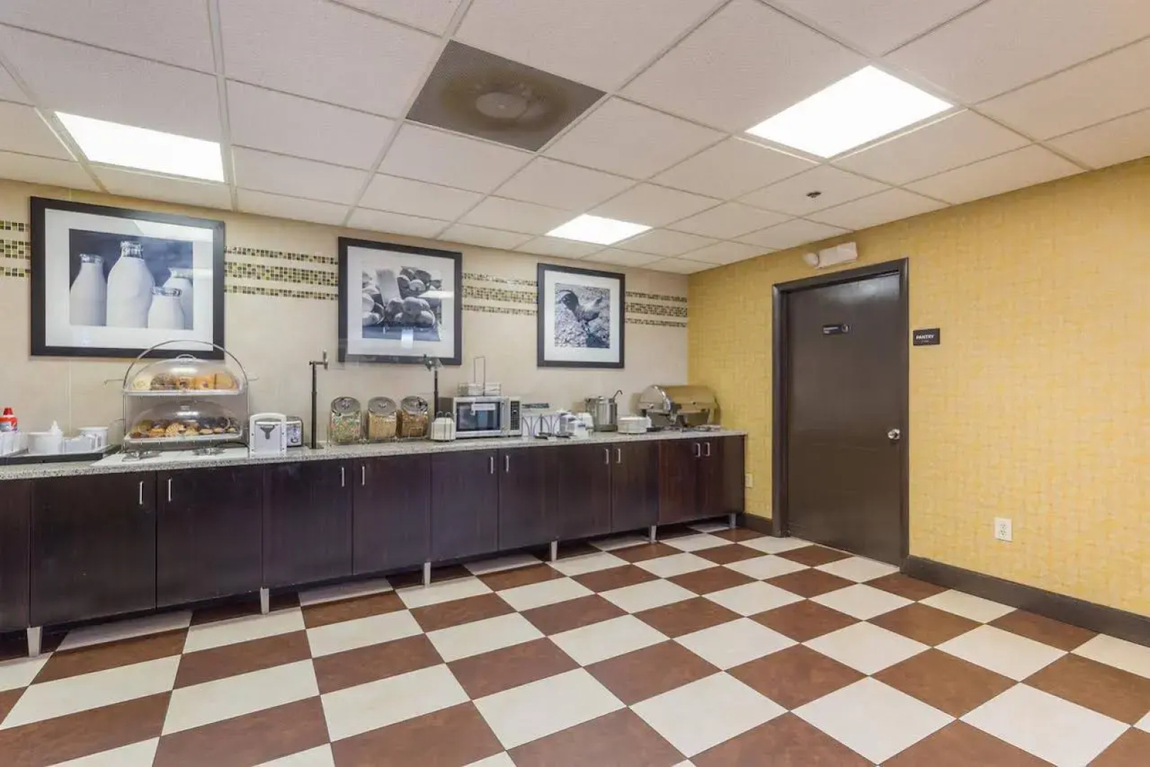 Spark by Hilton Tampa Brandon