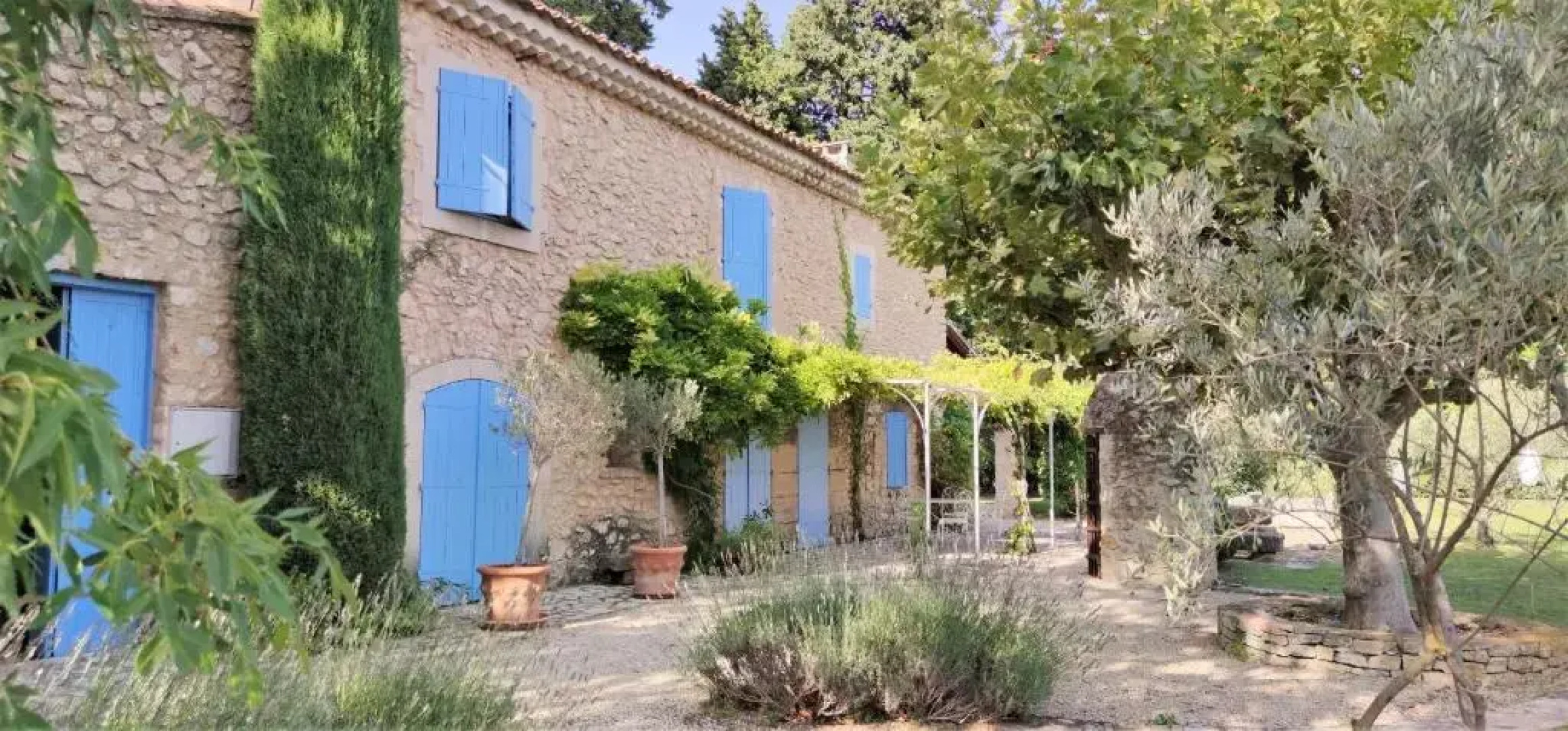 Très beau Mas Provençal avec Piscine Privée Chauffée située aux Vignères, en campagne proche de l'Isle sur La Sorgue au cœur du Luberon, 10 personnes, LS2-259 Alemando