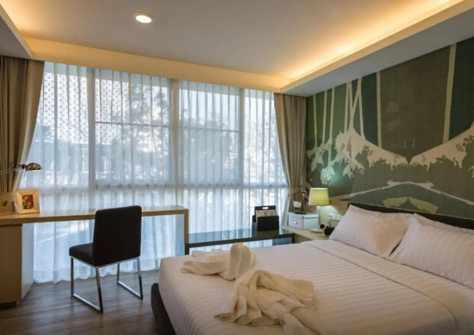 The Idle Hotel and Residence