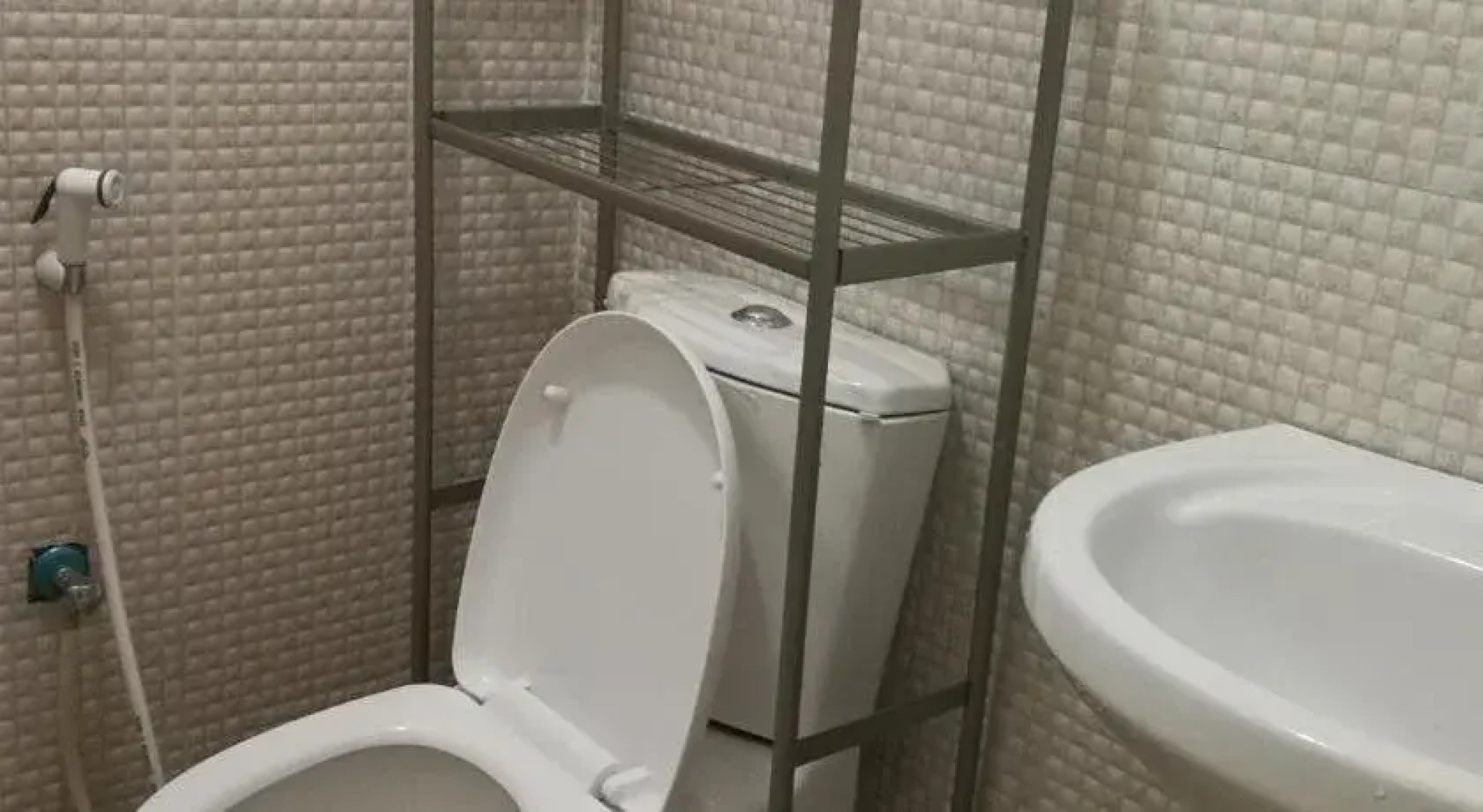 Red Tower Furnished Apartments