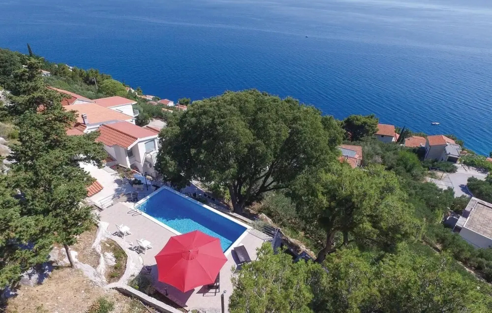 Awesome Home in Pisak With 3 Bedrooms, Private Swimming Pool and Wifi