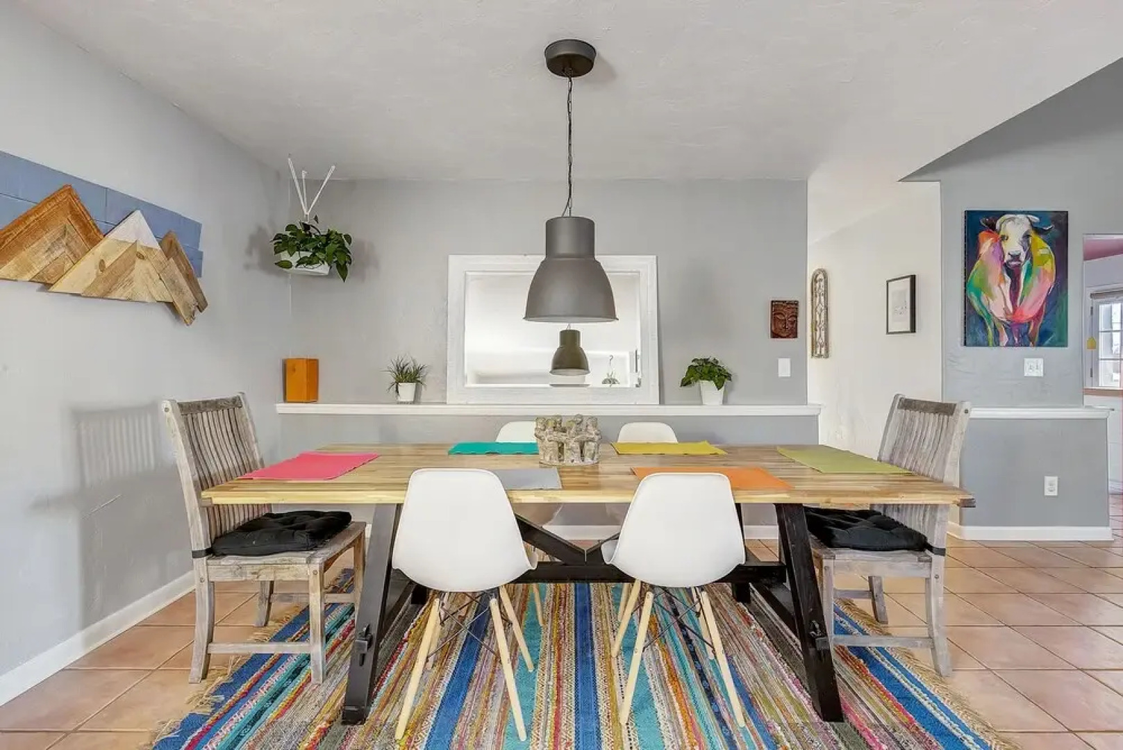 Klo6985 - Huge Home with Backyard Hot Tub! Parking