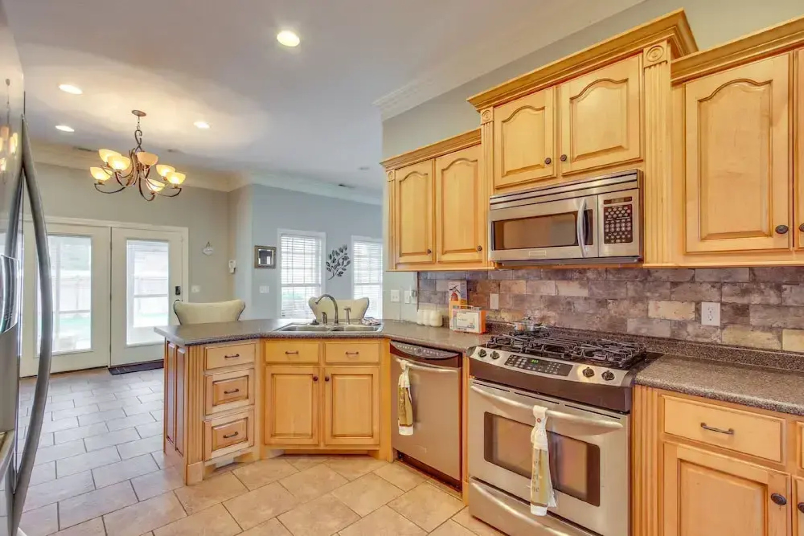 Muscle Shoals Home < 3 Mi to Recording Studios!