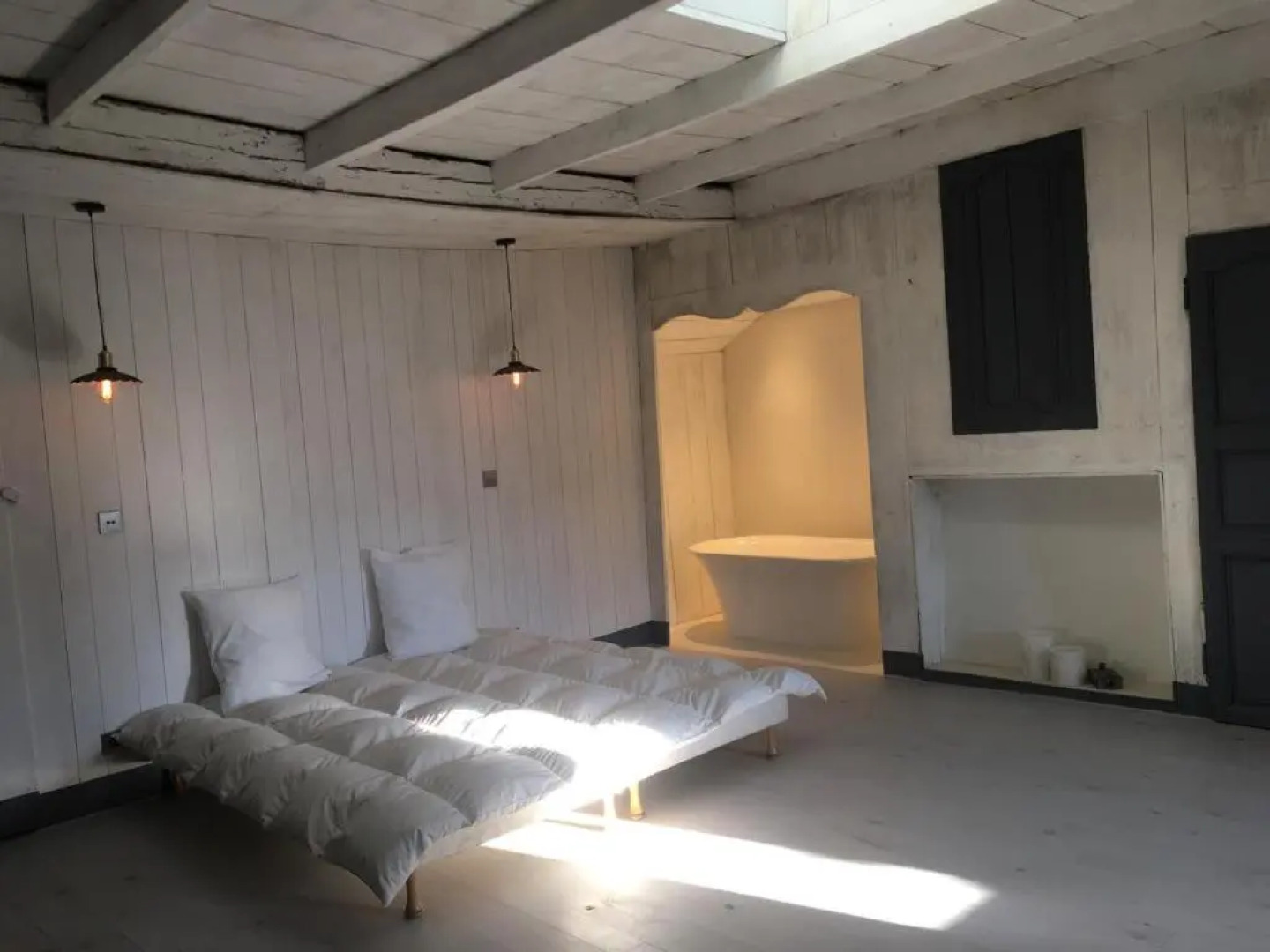 LA CURE grande maison de charme de 2 a 14 personnes