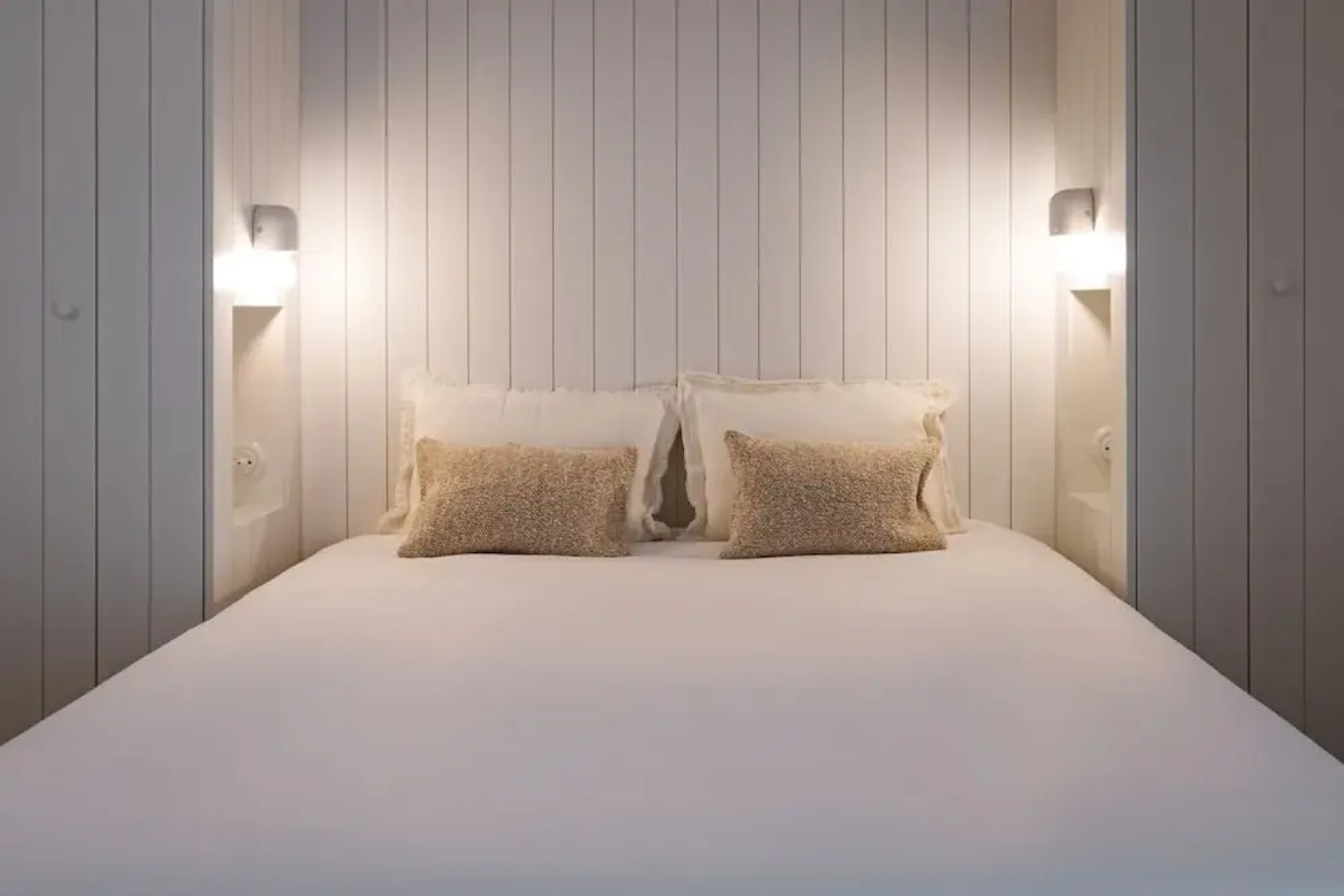 Imago Houses 1 - by MET