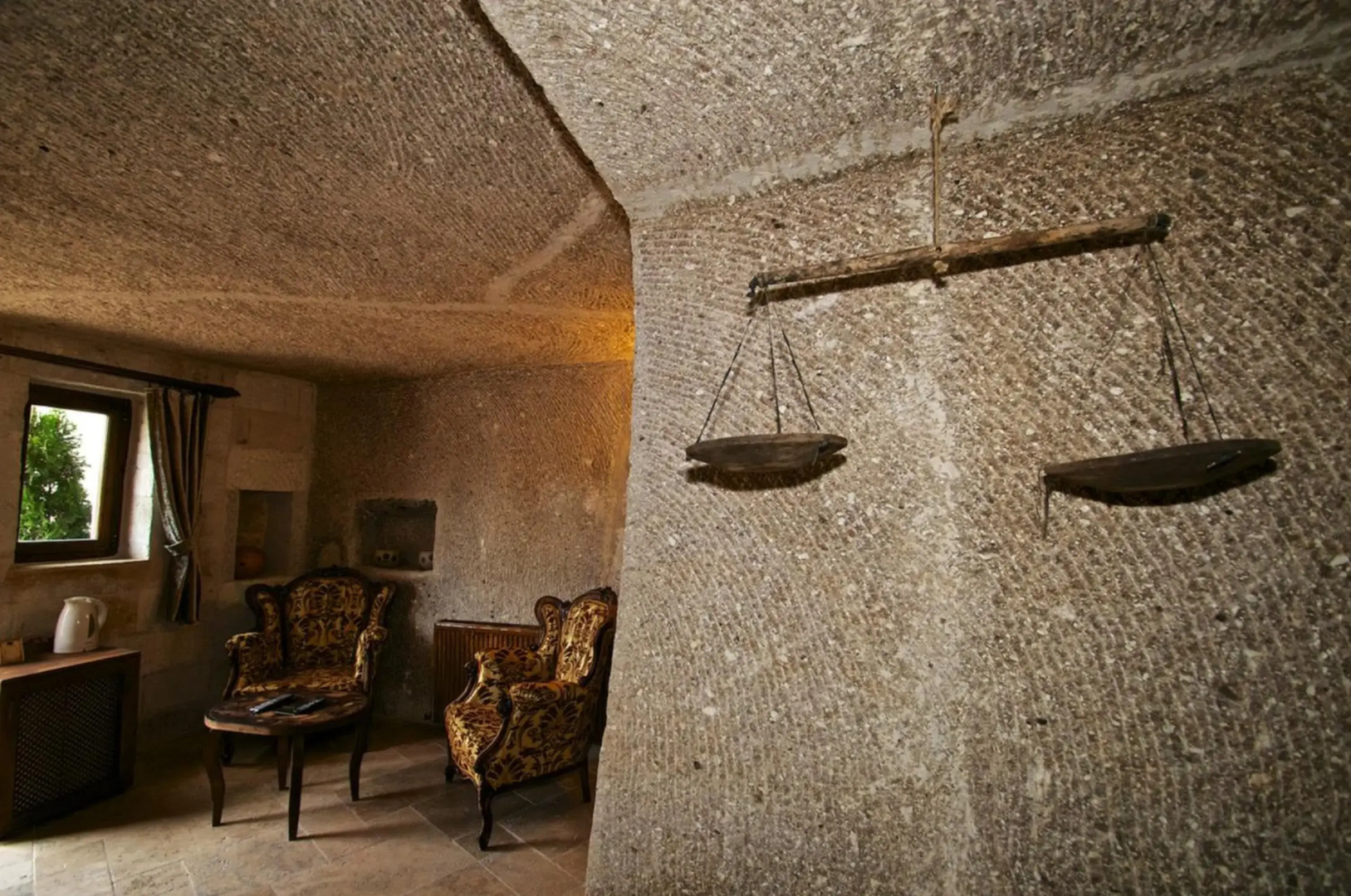 Grand Cave Suites