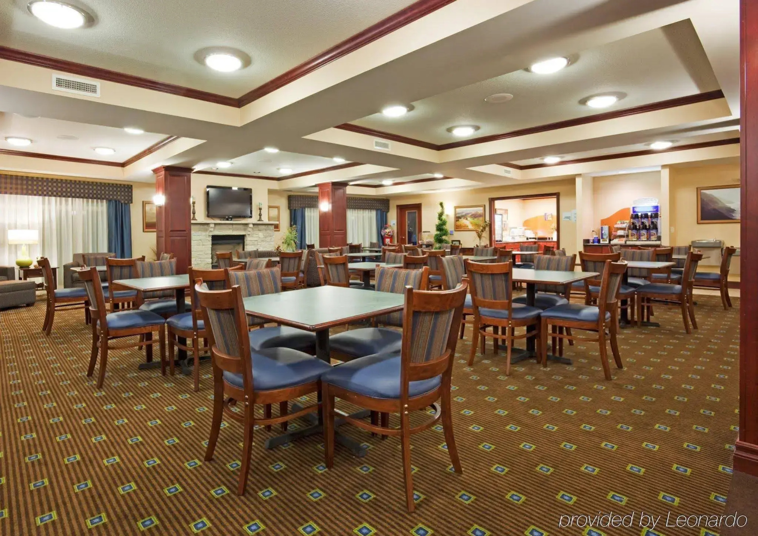 Holiday Inn Express & Suites Winona by IHG