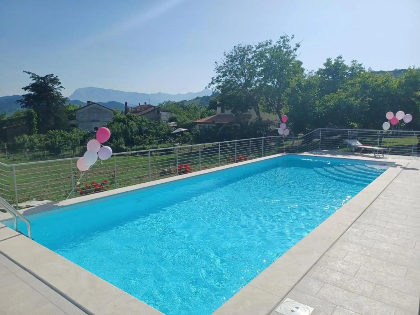 Majestic holiday home in Montefalcone Appennino with garden