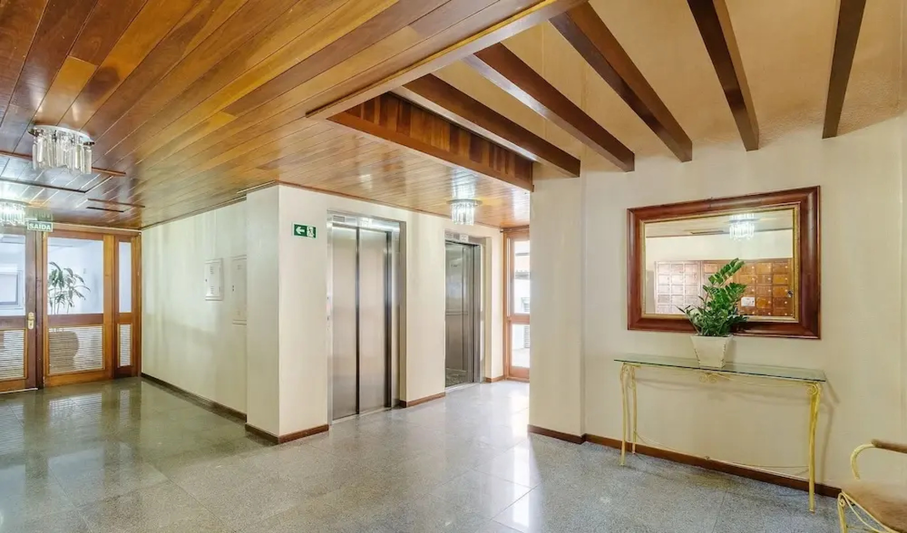 Complete Stay Just Minutes From Parks and Restaurants - PMN