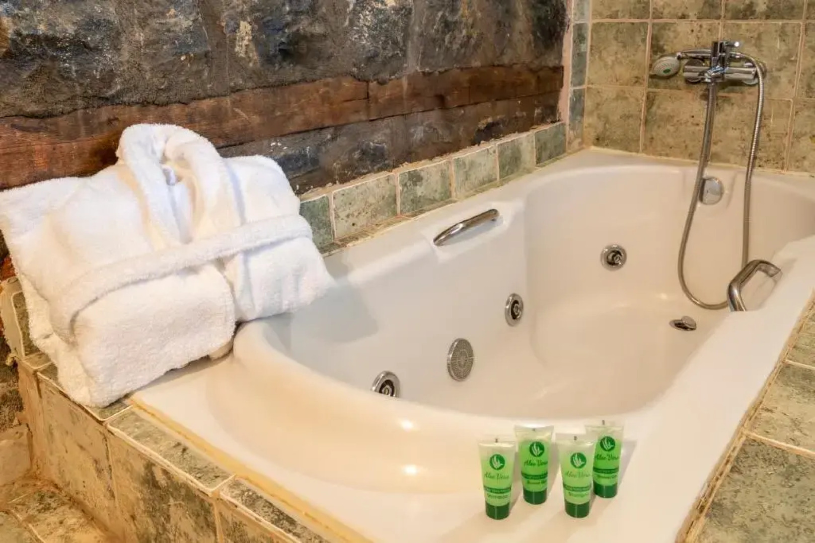 Rouga Mountain Boutique Suites & Spa