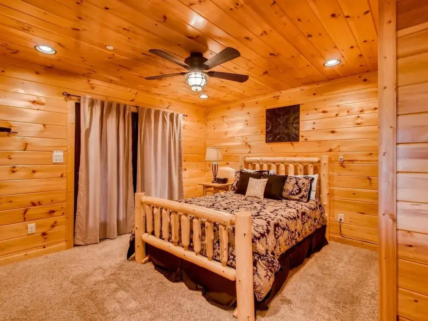 Vista di Cielo 4 Bedrooms 4.5 Bathrooms Cabin