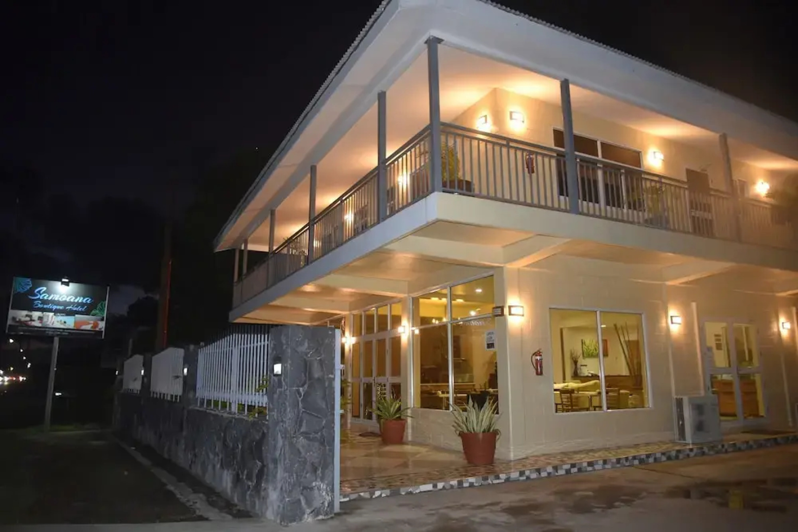 Samoana Boutique Hotel