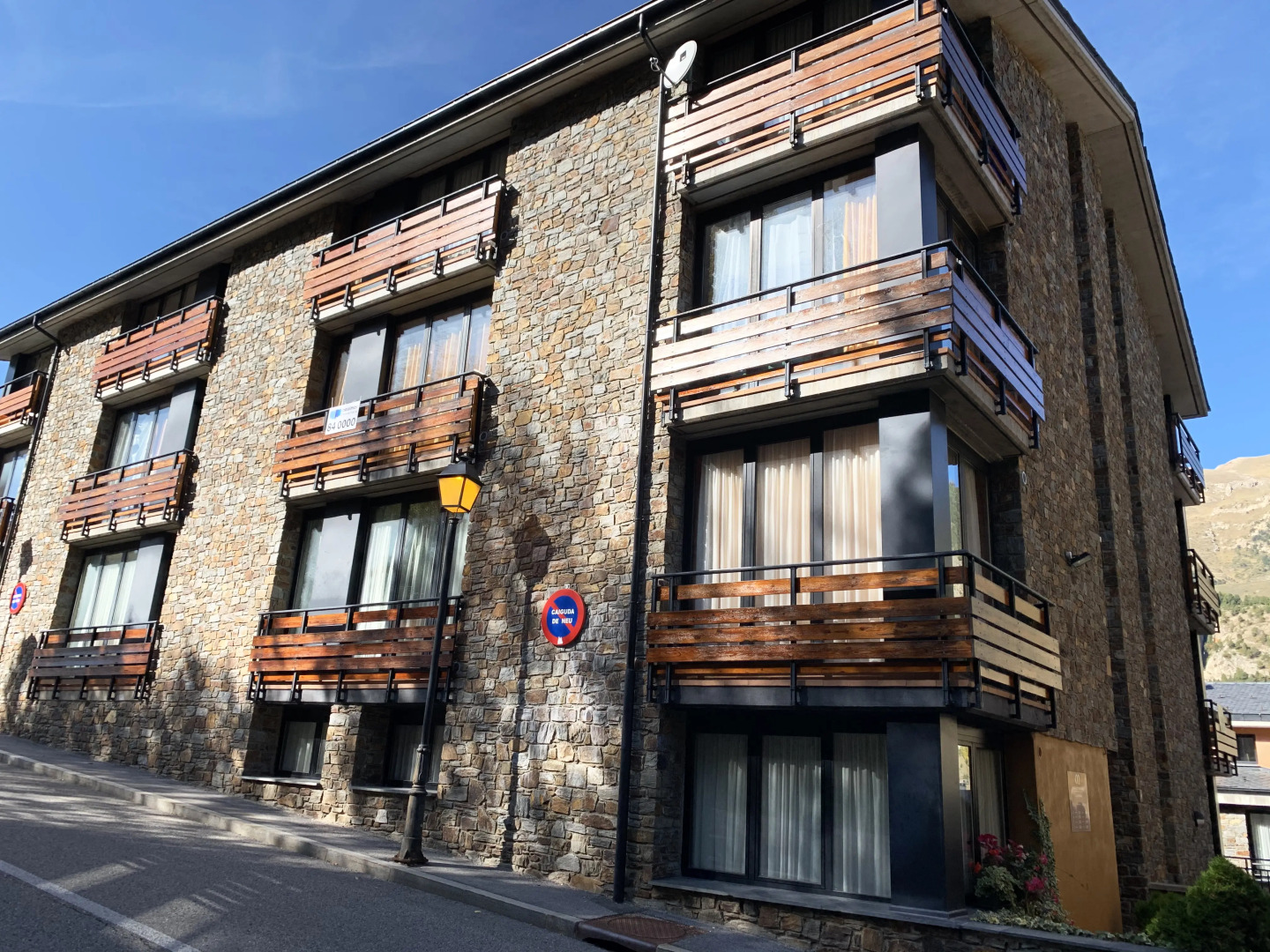 Apartamentos Canillo Ribagrossa 3000