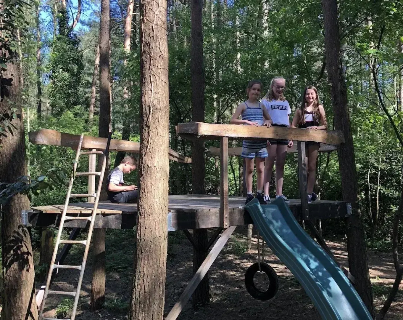 Spacious 6-person Chalet in Antwerp