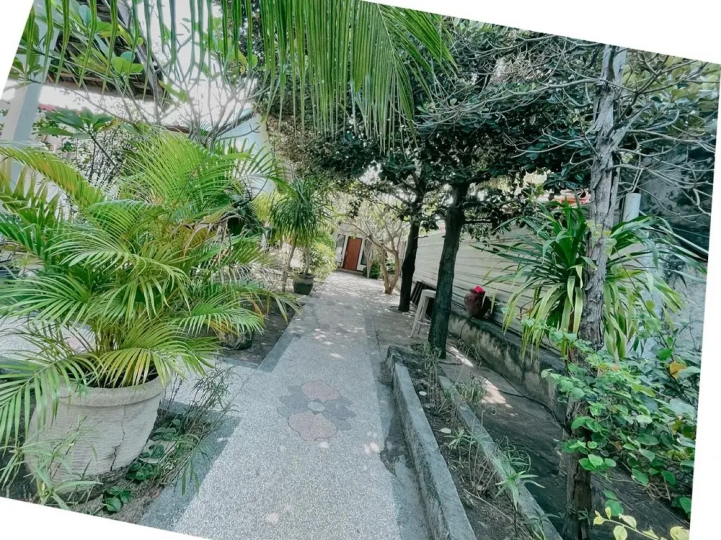 RedDoorz @ Ocean 2 Gili Trawangan