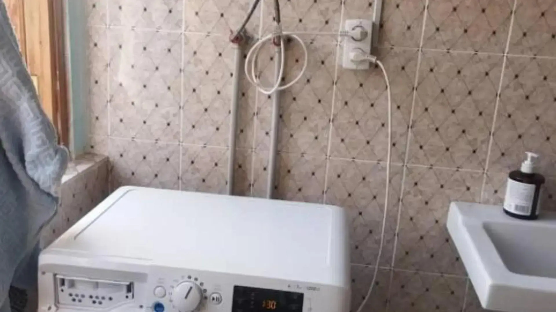 Buuzara Guest House (Буузара)