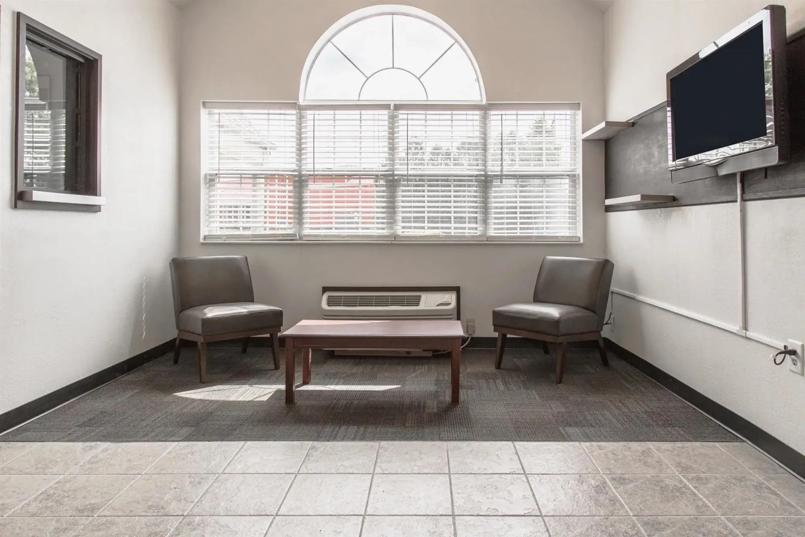 Microtel Inn & Suites by Wyndham Cleveland Streetsboro