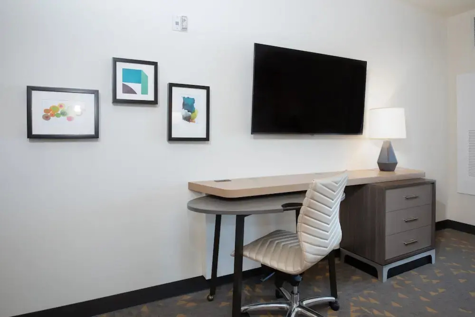 Holiday Inn Glendale - Stadium & Ent District