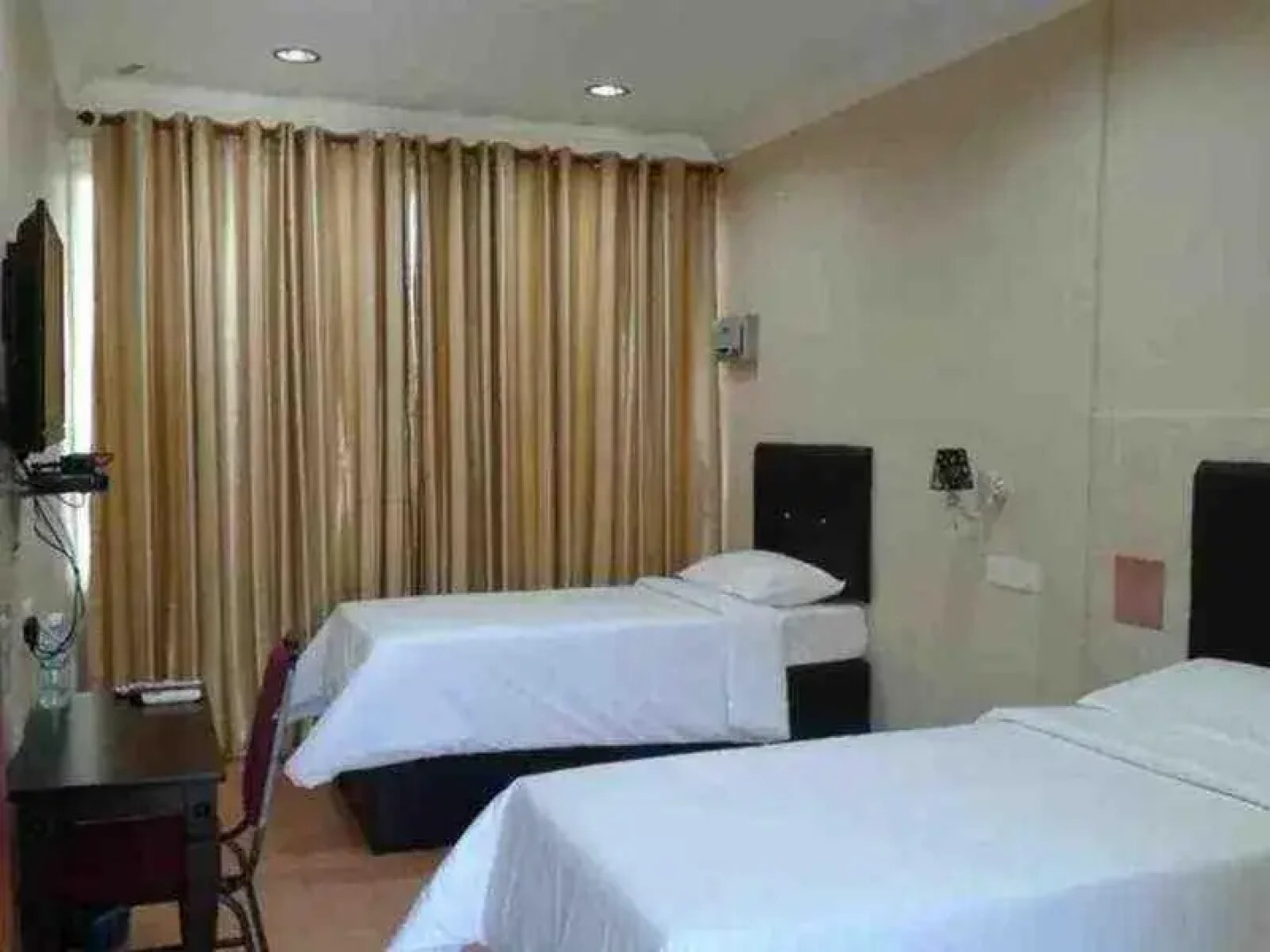 Terinai Lakeview Resort