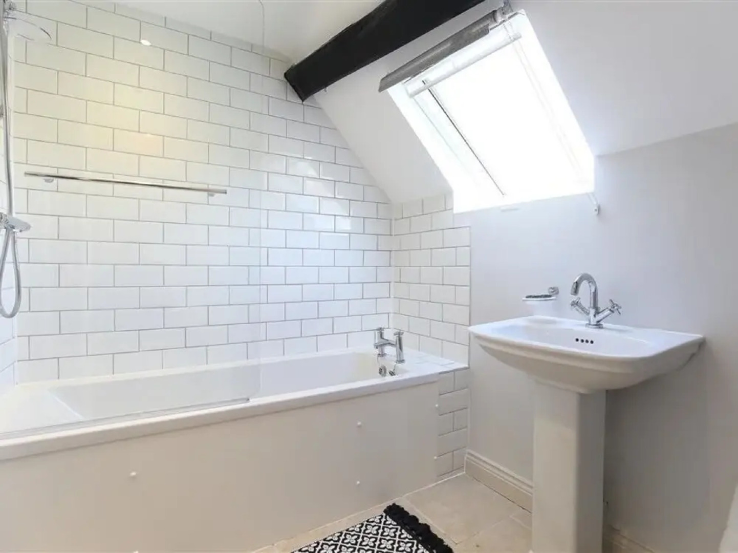 Burford's Old Bakery, BURFORD