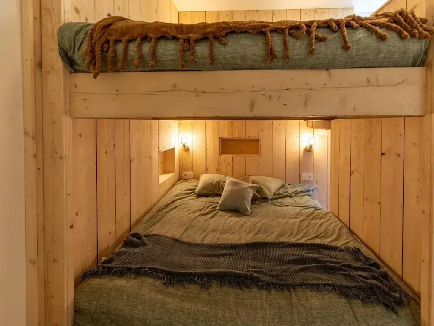 Luxurious Villa With Heated Pool