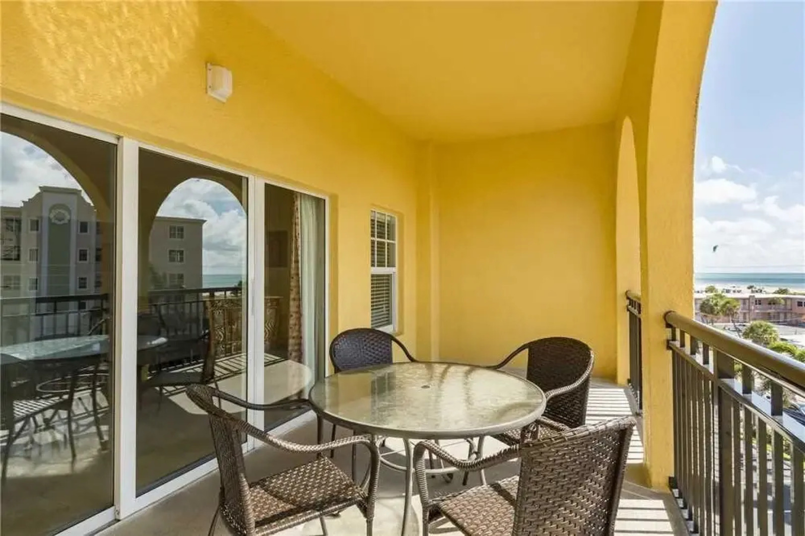 303 - Palms of Treasure Island