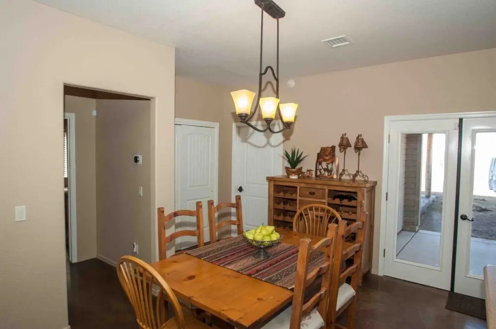 Horse Shoe Court Vacation Rental