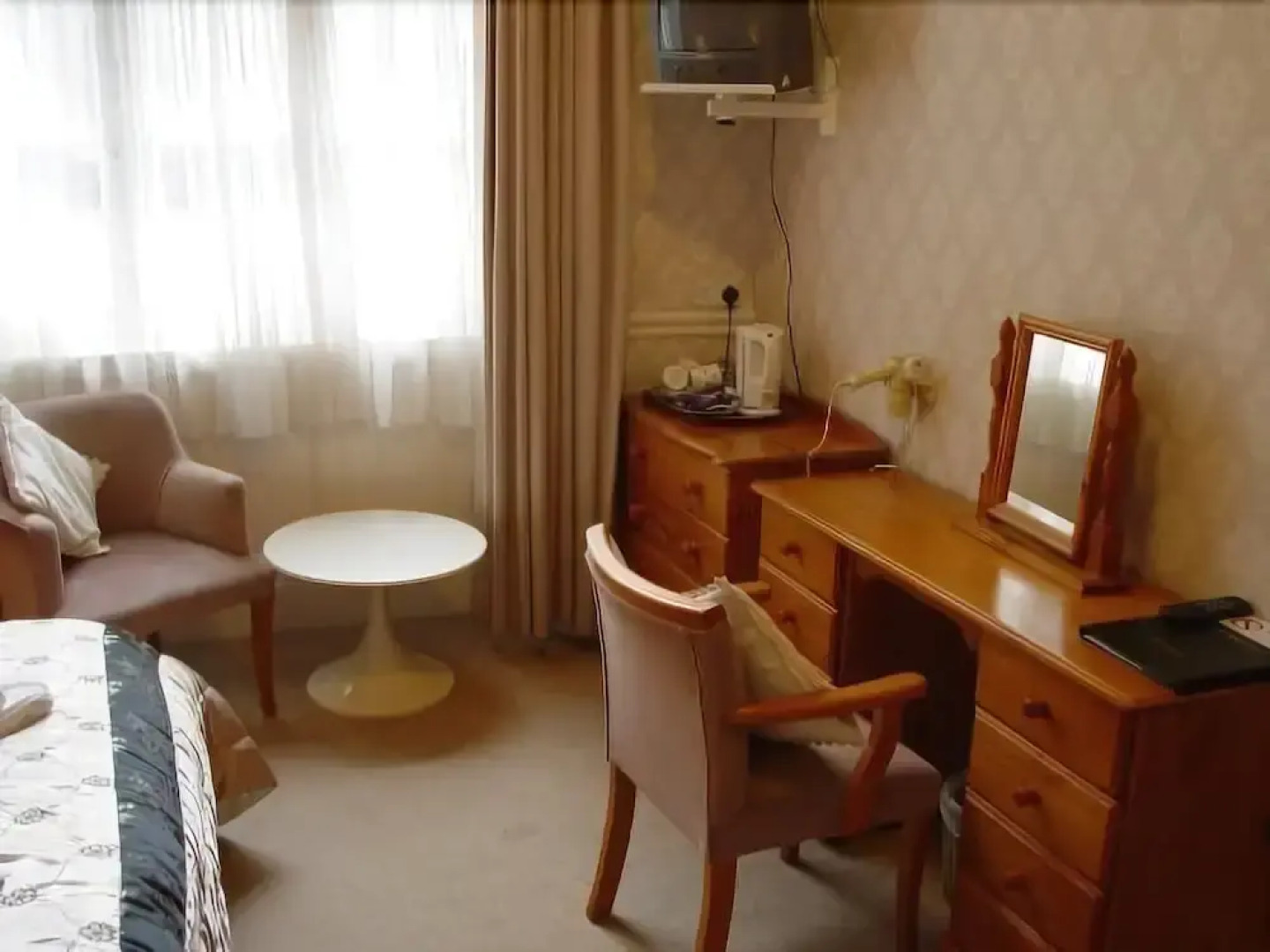 The Frognel Hall Hotel