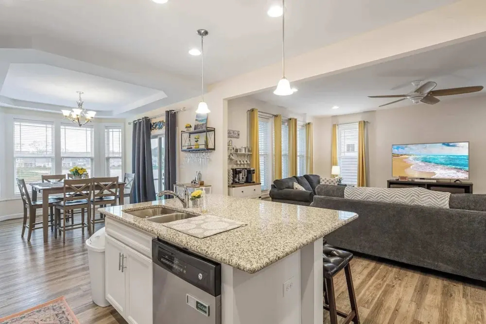 Wild Air Getaway For 12!