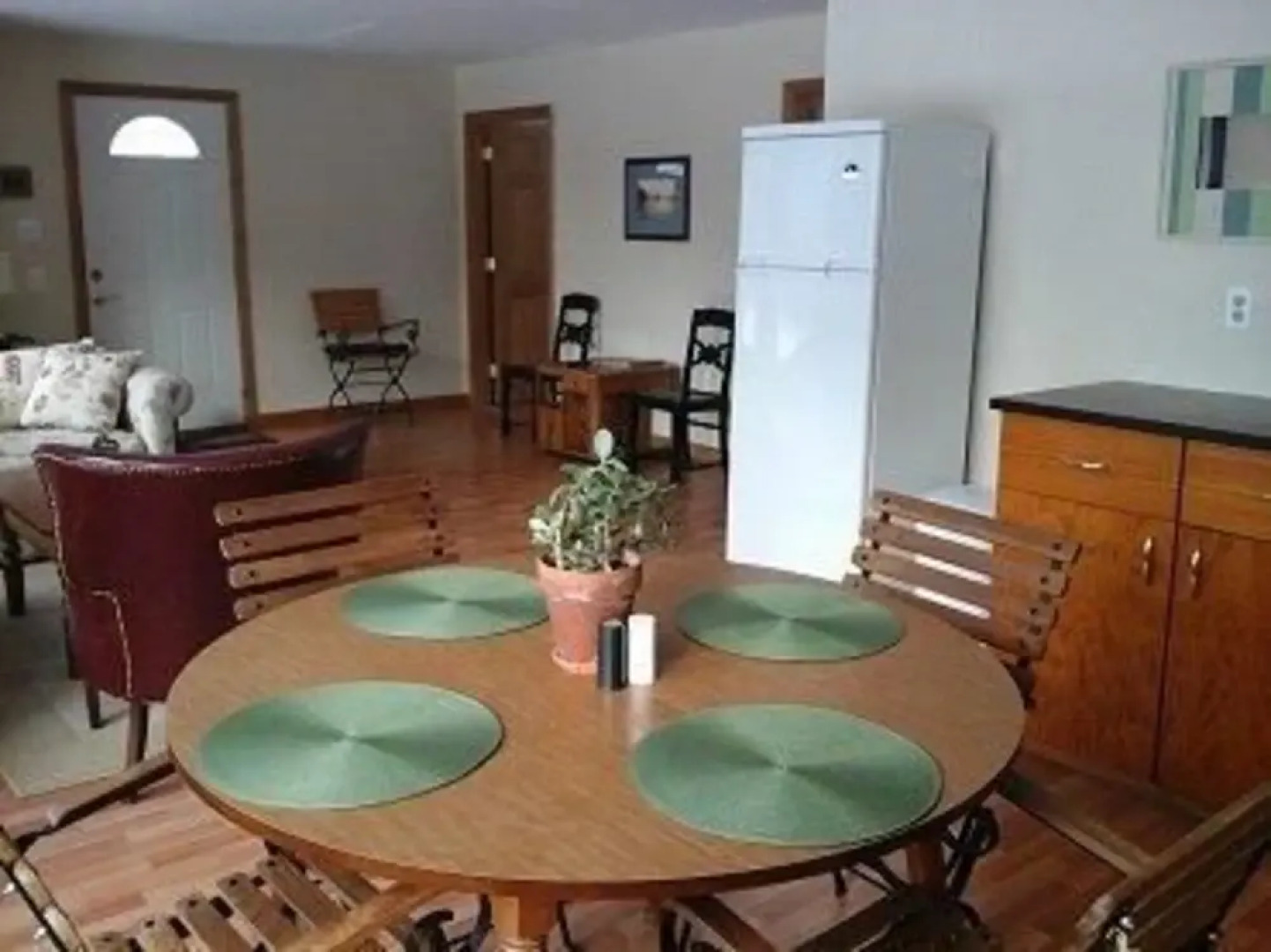 Pickwick - Two Bedroom Home