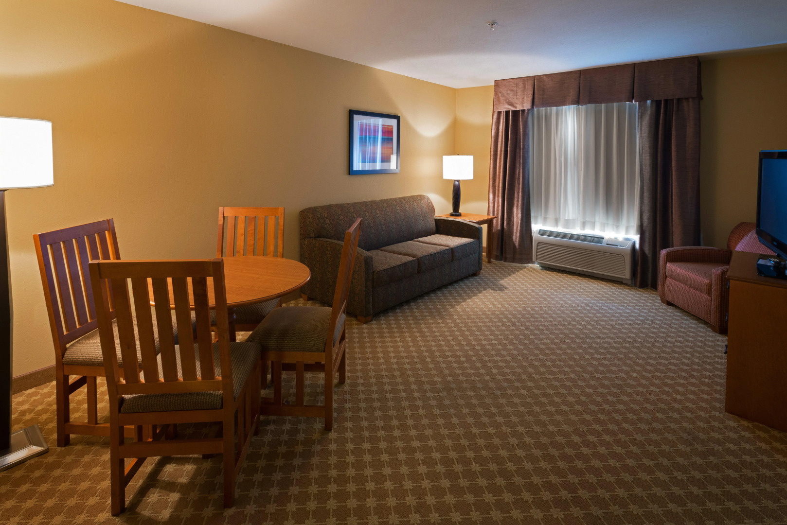 Holiday Inn Express & Suites Chicago West-Roselle by IHG