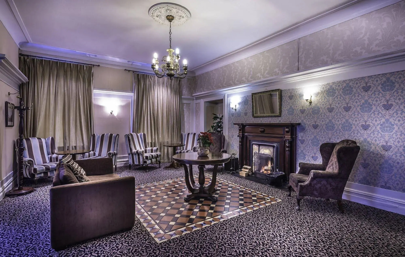 Queens Hotel and Nightclub