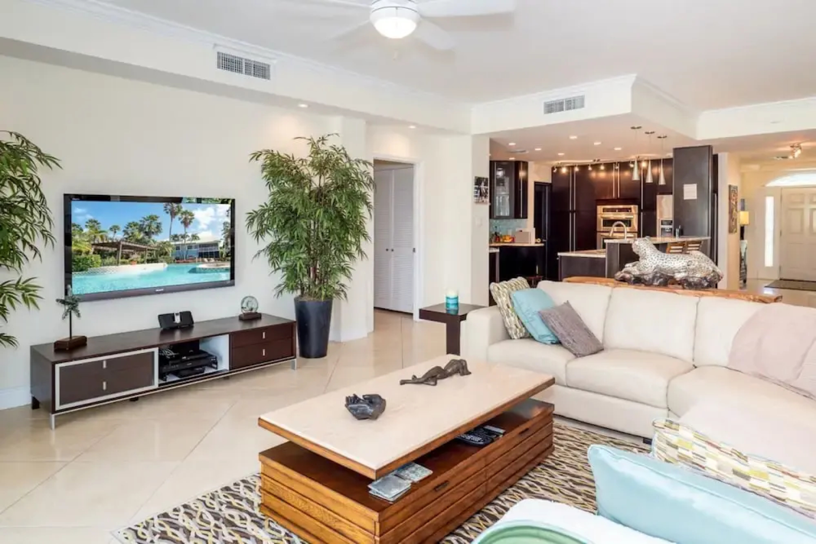 Britannia Villas by Cayman Villas