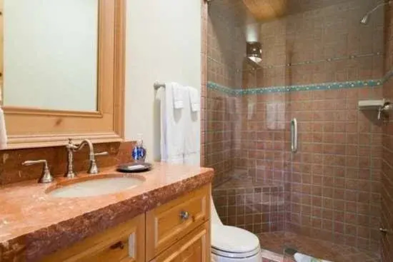 Tall Timbers Lodge - 5 Bedrooms Home