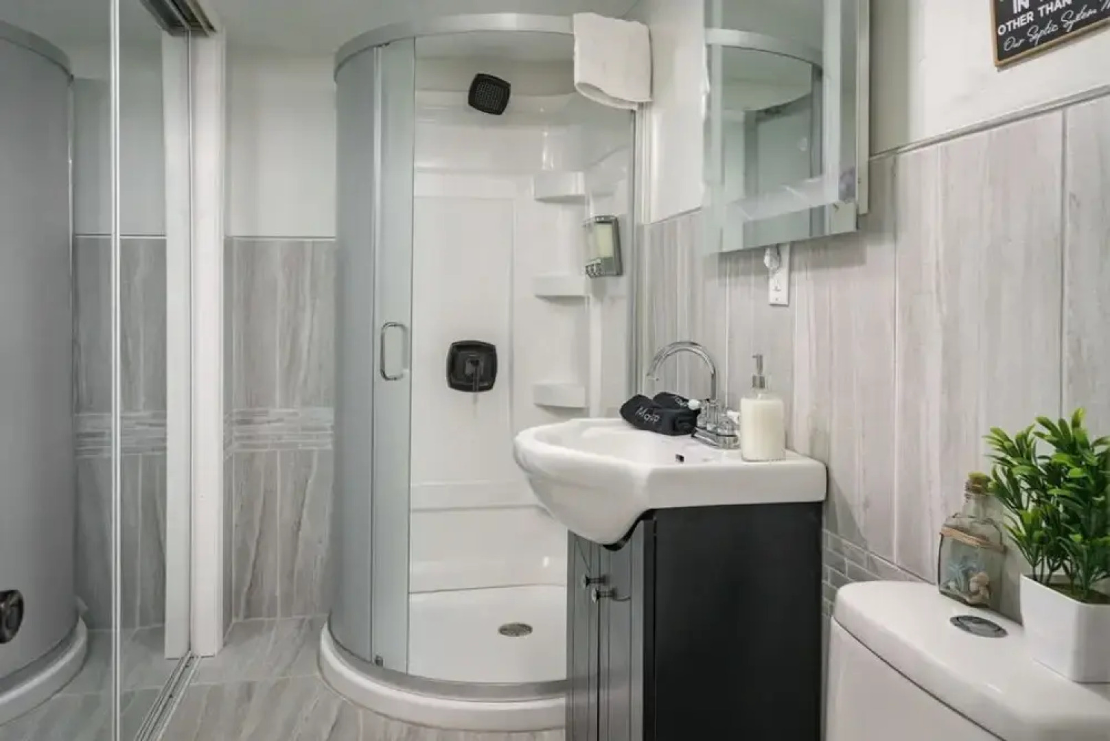 The Lucky Charm   Home of the Fighting Irish  BBQ  Games  3-Bedrooms