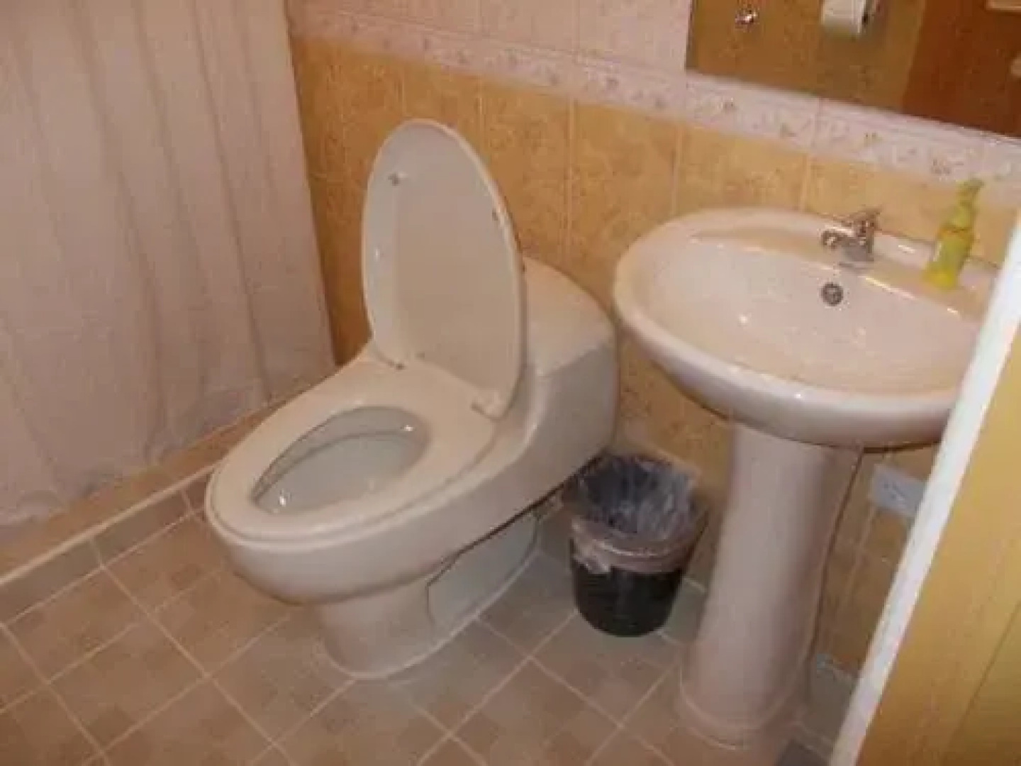 Murmar's Le Pram Hotel